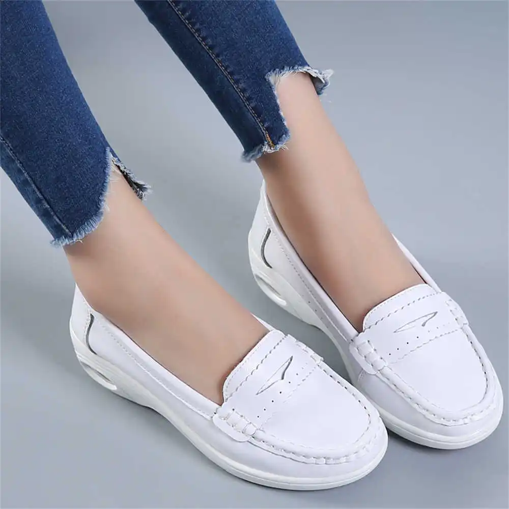 Thick Sole Slipon White Traine - Tech Accessories To Buy reseña y precio