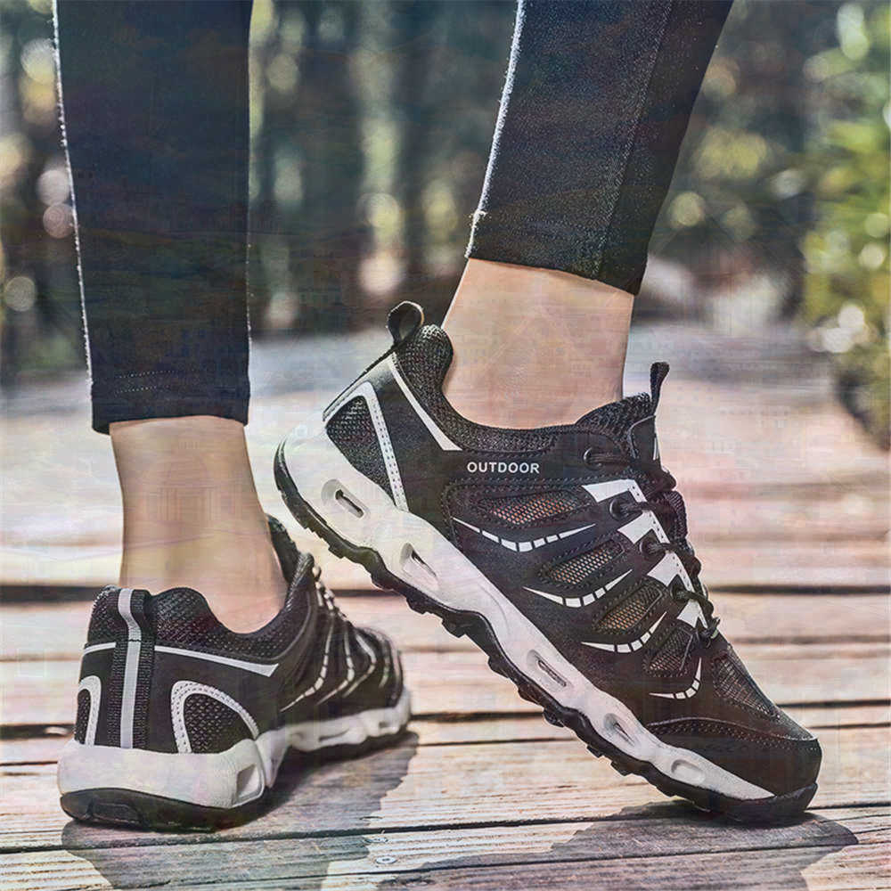 Sumer Round Tip Silver Sneaker - Tech Accessories Sale reseña y precio